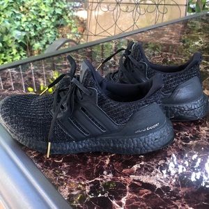 ADIDAS ultraboost size: 6 1/2